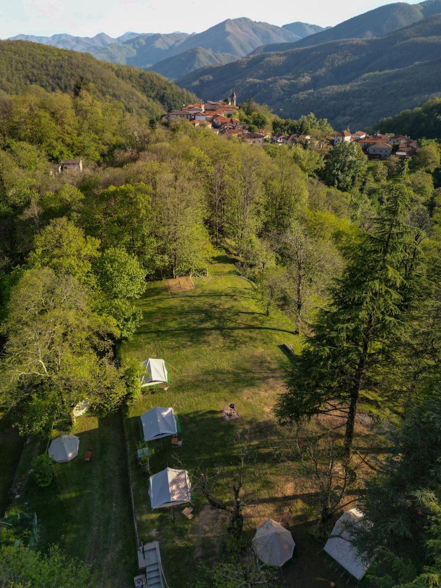 Camping Grondola - Federicofarm Pontremoli Ruang foto
